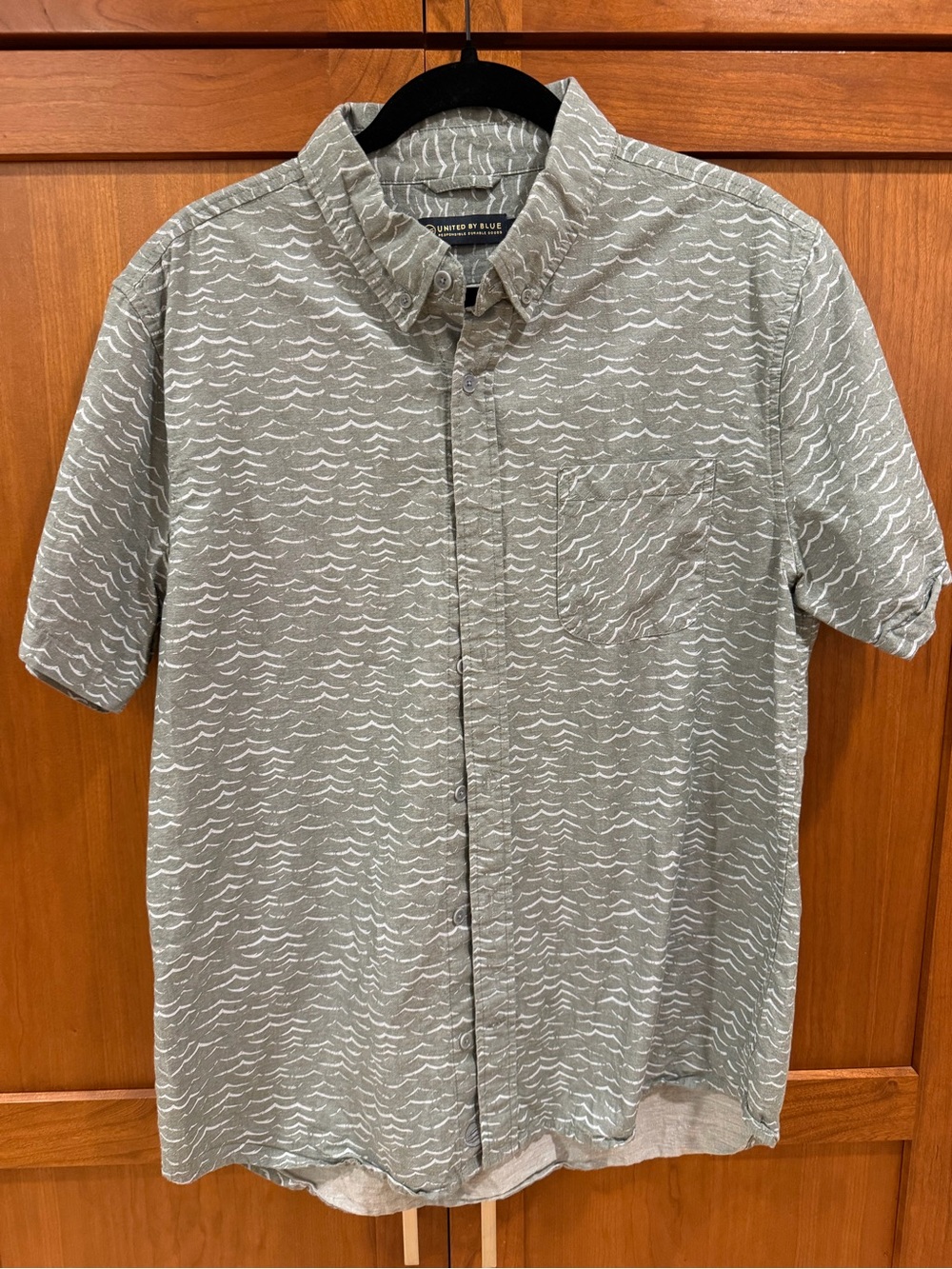 United by Blue men’s button up shirt